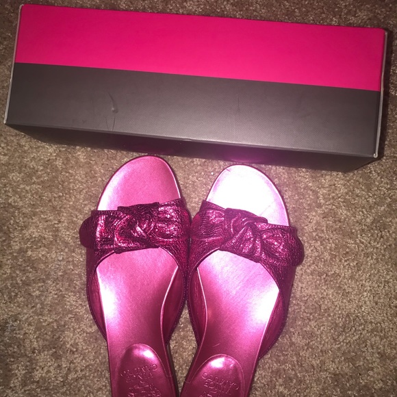 Vince Camuto Pink Bow Slides NWT Size 8 - Picture 3 of 3